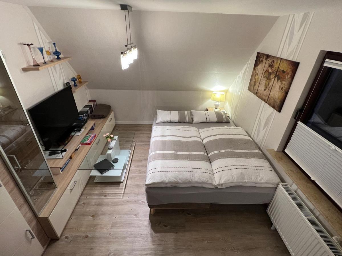 Peedy'S Luxurioese 60M² Wohnung Mit Balkonterrasse Щаде Екстериор снимка