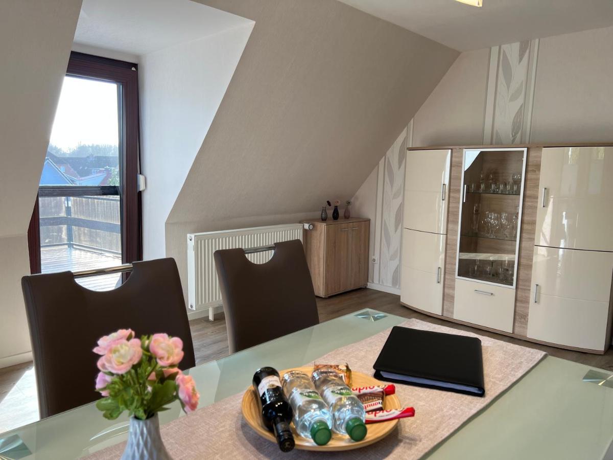 Peedy'S Luxurioese 60M² Wohnung Mit Balkonterrasse Щаде Екстериор снимка