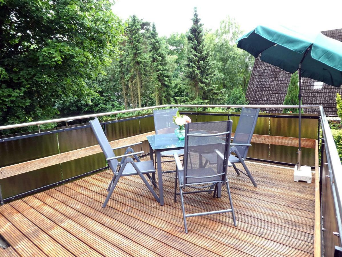 Peedy'S Luxurioese 60M² Wohnung Mit Balkonterrasse Щаде Екстериор снимка